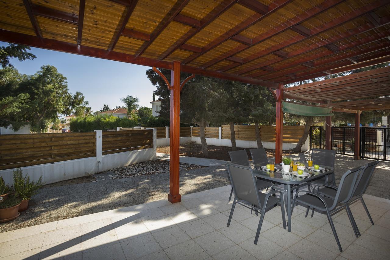 Larnaca Villa Marina Meneou Exterior photo